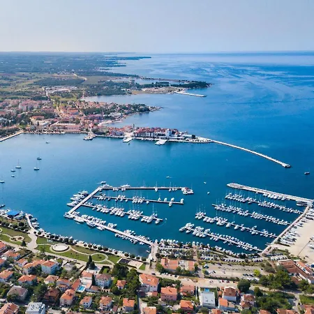 Nika-5 By Interhome * Umag