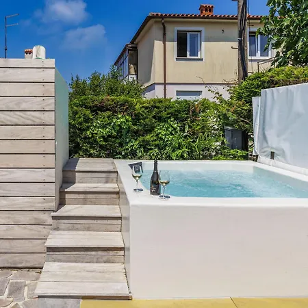 Appartamento Nika-5 By Interhome Umago