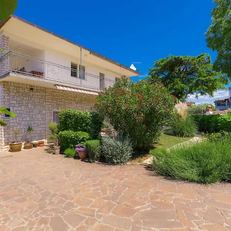 Nika-5 By Interhome Apartment Umag