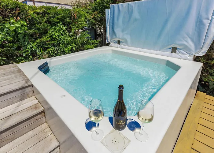 Nika-5 By Interhome * 우마그