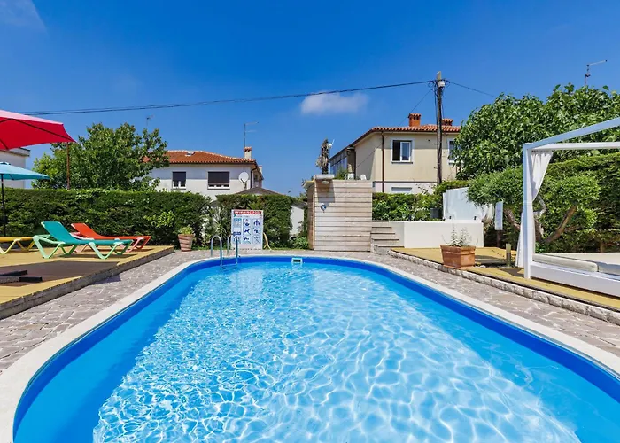 Nika-5 By Interhome *