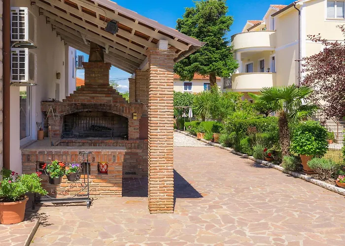 Nika-5 By Interhome Apartman *